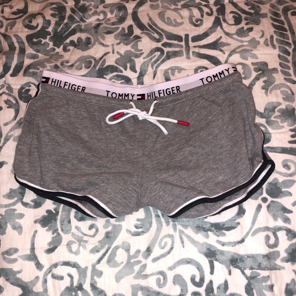 Tommy Hilfiger retro shorts